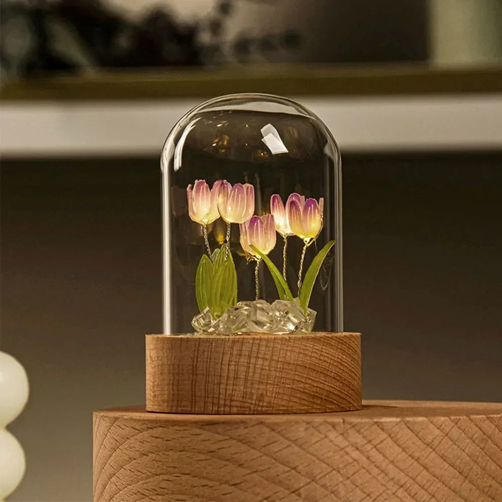 DIY Petites tulipes dans une lampe dôme en verre - CHiCLiKi