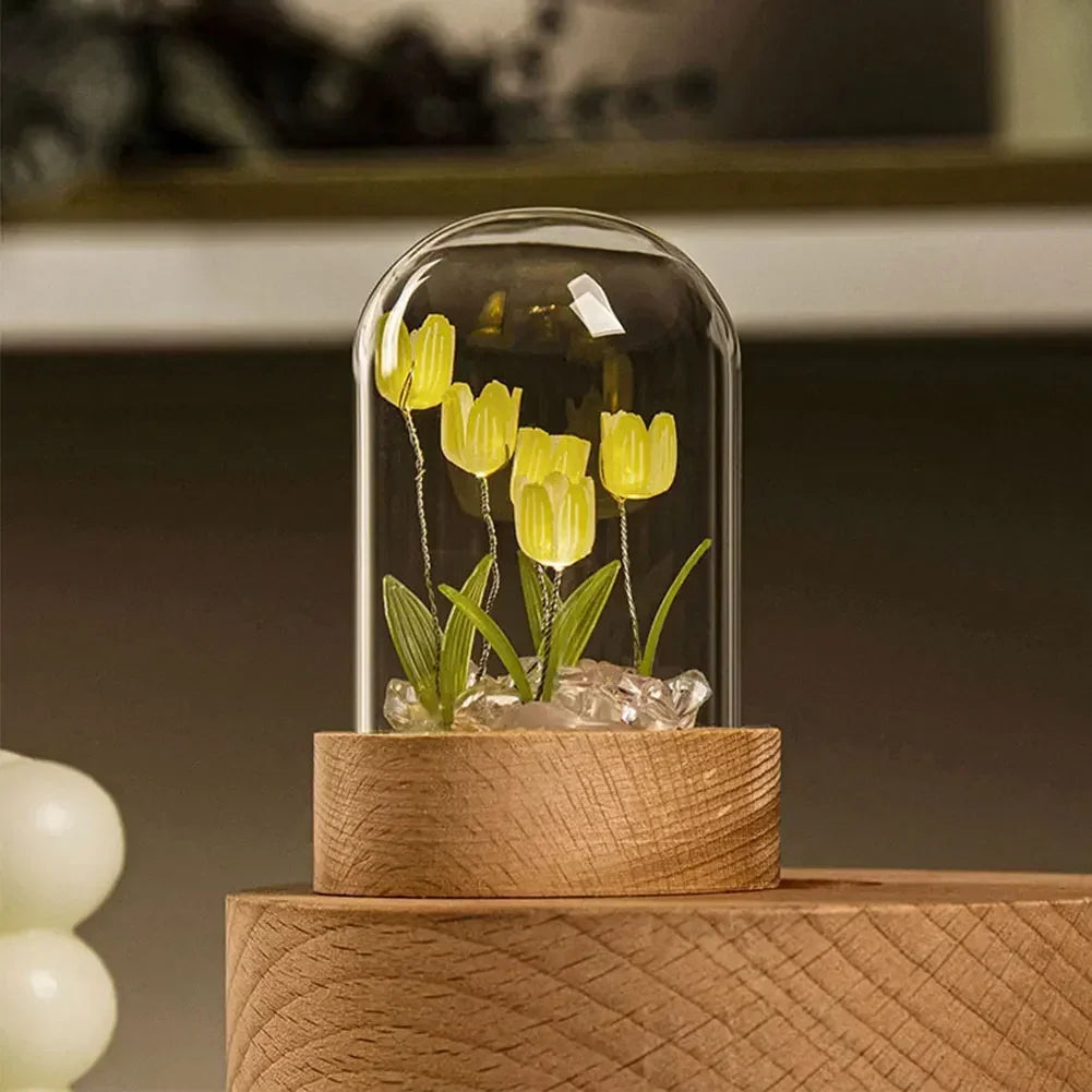 DIY Petites tulipes dans une lampe dôme en verre - CHiCLiKi