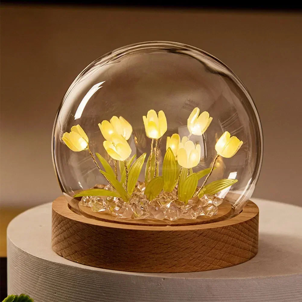 DIY Petites tulipes dans une lampe dôme en verre - CHiCLiKi